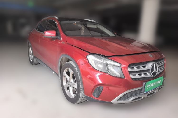 Used Mercedes-Benz GLA 2018 GLA 200 Sport Edition Front Right 45 Deg