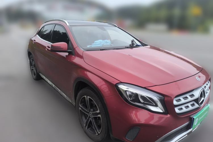 Used Mercedes-Benz GLA 2018 GLA 200 Fashion Model Front Right 45 Deg