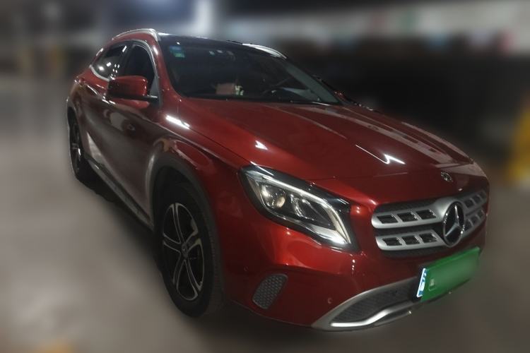 Used Mercedes-Benz GLA 2018 GLA 200 Fashion Model Front Right 45 Deg