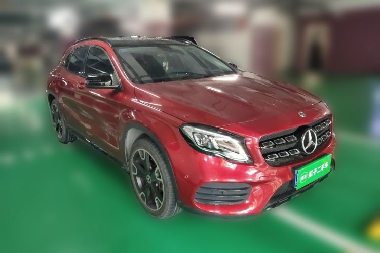 Used Mercedes-Benz GLA 2018 GLA 220 4MATIC Sport Edition Front Right 45 Deg