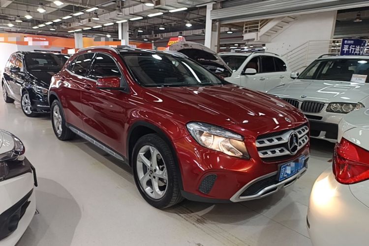 Used Mercedes-Benz GLA 2018 GLA 200 Sport Edition Front Right 45 Deg