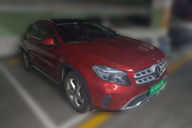 Used Mercedes-Benz GLA 2018 GLA 200 Sport Edition Front Right 45 Deg