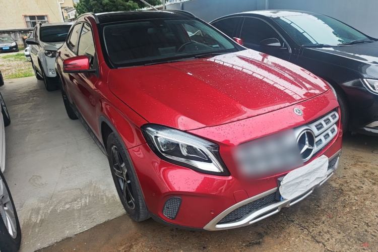 Used Mercedes-Benz GLA 2018 GLA 200 Fashion Model Front Right 45 Deg