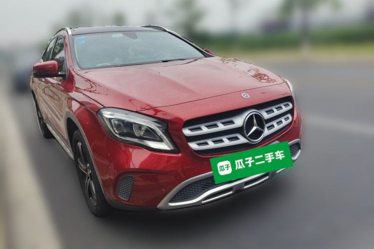 Used Mercedes-Benz GLA 2018 GLA 200 Fashion Model Front Right 45 Deg
