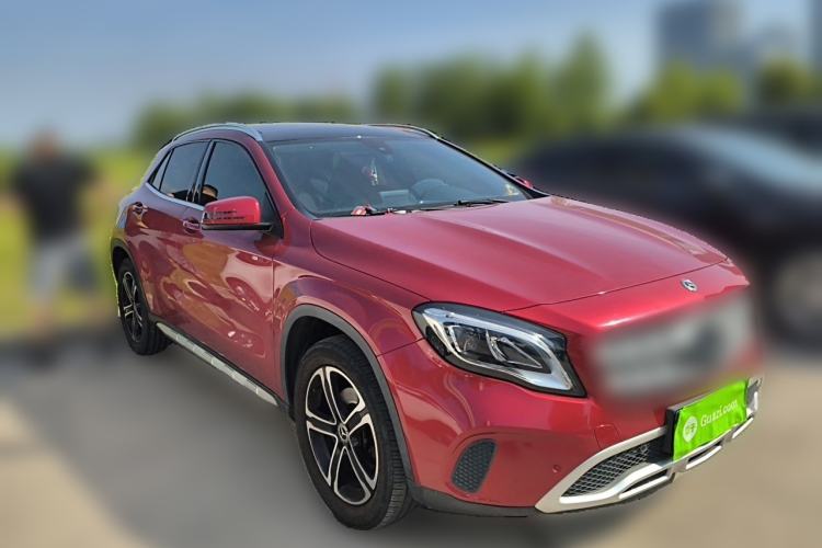 Used Mercedes-Benz GLA 2018 GLA 200 Fashion Model Front Right 45 Deg