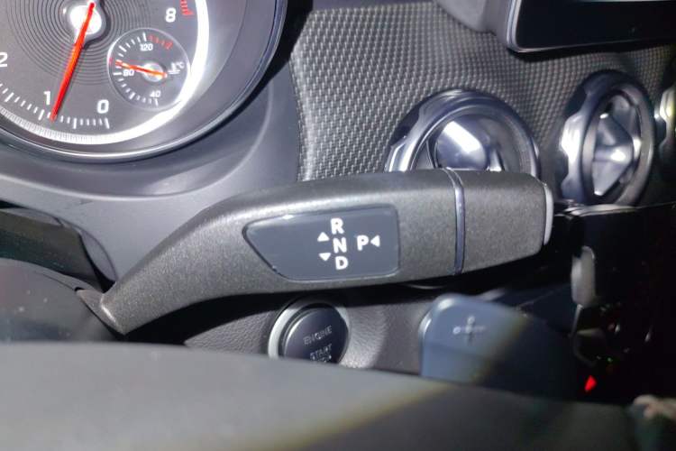 Used Mercedes-Benz GLA 2018 GLA 200 Sport Edition Gear Lever