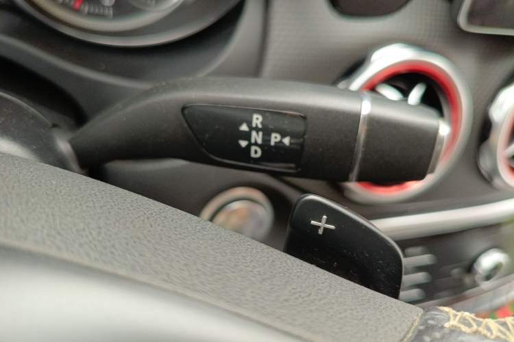 Used Mercedes-Benz GLA 2018 GLA 200 Sport Edition Gear Lever