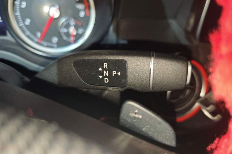 Used Mercedes-Benz GLA 2018 GLA 200 Sport Edition Gear Lever