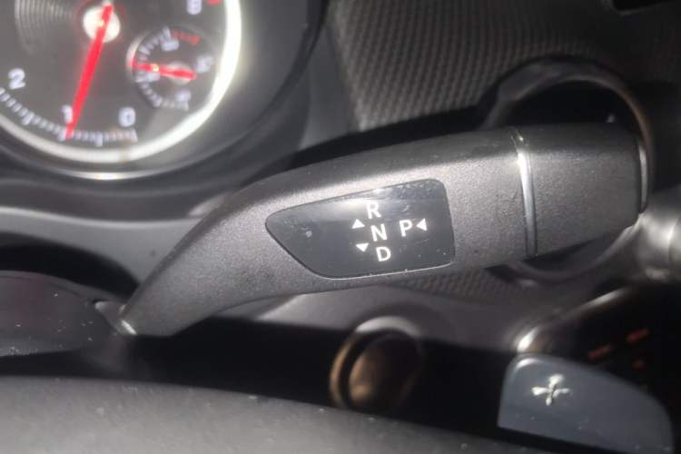 Used Mercedes-Benz GLA 2018 GLA 200 Sport Edition Gear Lever