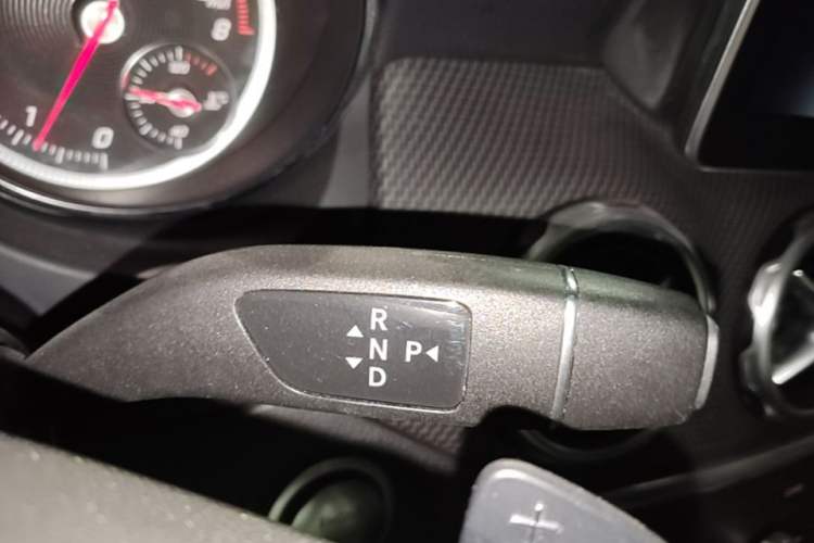 Used Mercedes-Benz GLA 2018 GLA 200 Sport Edition Gear Lever