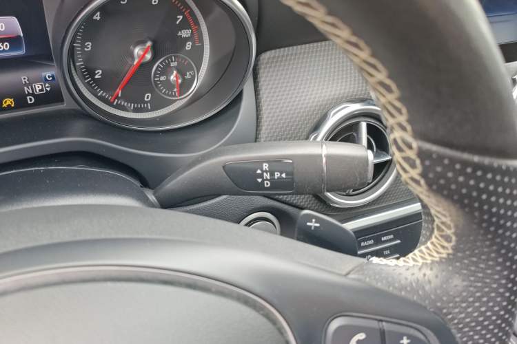 Used Mercedes-Benz GLA 2018 GLA 200 Sport Edition Gear Lever