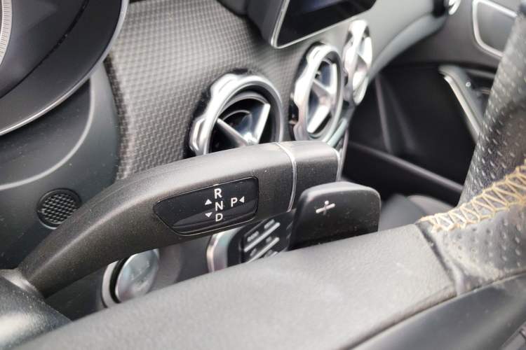 Used Mercedes-Benz GLA 2018 GLA 200 Sport Edition Gear Lever