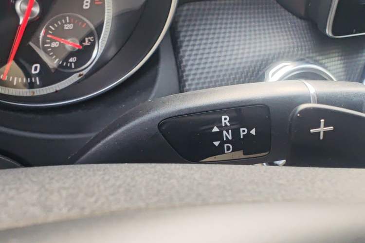 Used Mercedes-Benz GLA 2018 GLA 200 Sport Edition Gear Lever