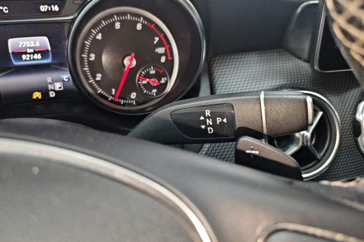 Used Mercedes-Benz GLA 2018 GLA 200 Sport Edition Gear Lever