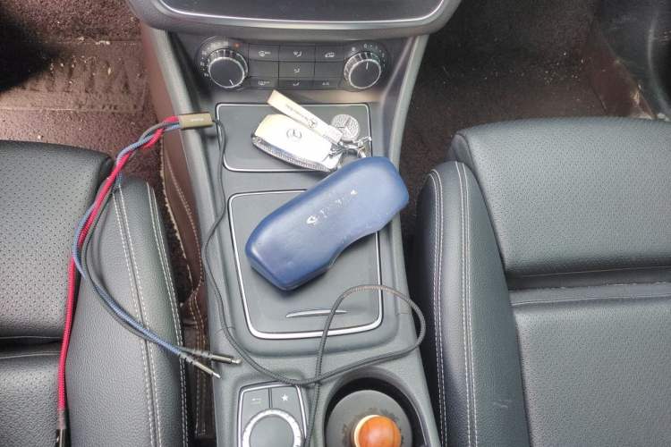 Used Mercedes-Benz GLA 2018 GLA 200 Fashion Model Gear Lever