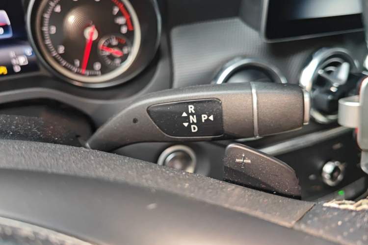 Used Mercedes-Benz GLA 2018 GLA 200 Sport Edition Gear Lever