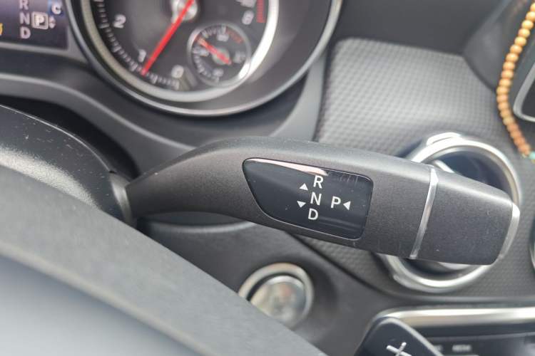 Used Mercedes-Benz GLA 2018 GLA 200 Sport Edition Gear Lever