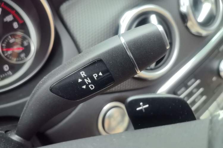 Used Mercedes-Benz GLA 2018 GLA 200 Fashion Model Gear Lever