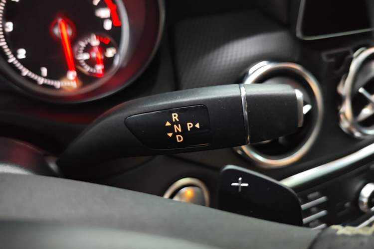 Used Mercedes-Benz GLA 2018 GLA 200 Sport Edition Gear Lever