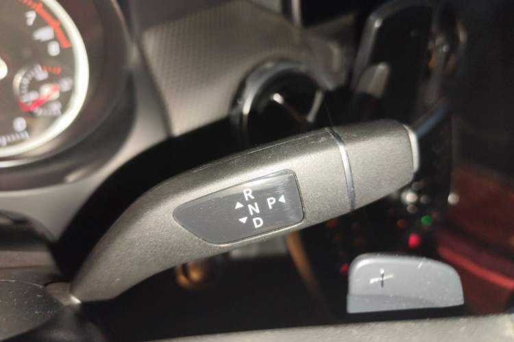 Used Mercedes-Benz GLA 2018 GLA 200 Sport Edition Gear Lever