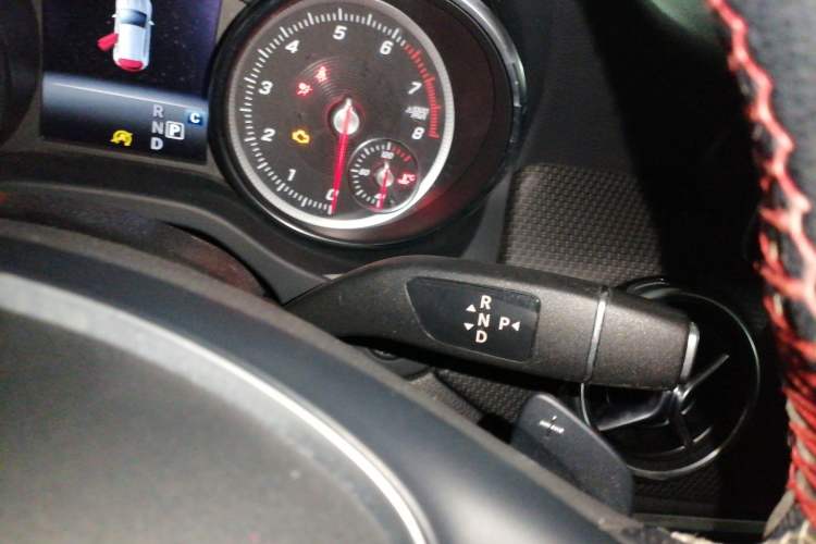 Used Mercedes-Benz GLA 2018 GLA 200 Sport Edition Gear Lever