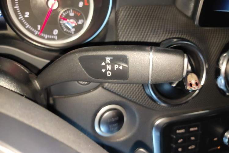 Used Mercedes-Benz GLA 2018 GLA 220 4MATIC Sport Edition Gear Lever