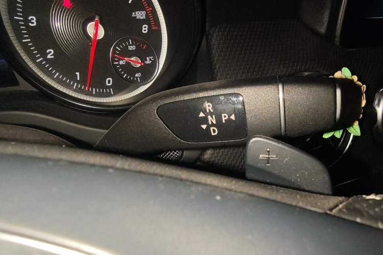 Used Mercedes-Benz GLA 2018 GLA 200 Sport Edition Gear Lever