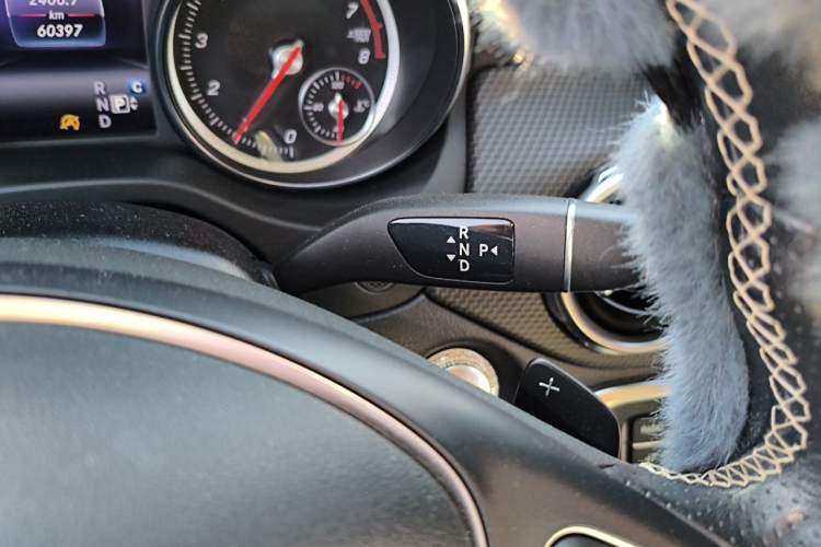Used Mercedes-Benz GLA 2018 GLA 200 Fashion Model Gear Lever