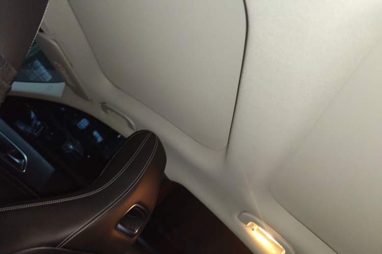Used Mercedes-Benz GLA 2018 GLA 200 Sport Edition Headliner