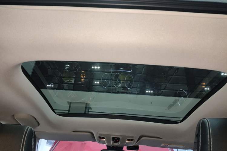 Used Mercedes-Benz GLA 2018 GLA 200 Sport Edition Headliner