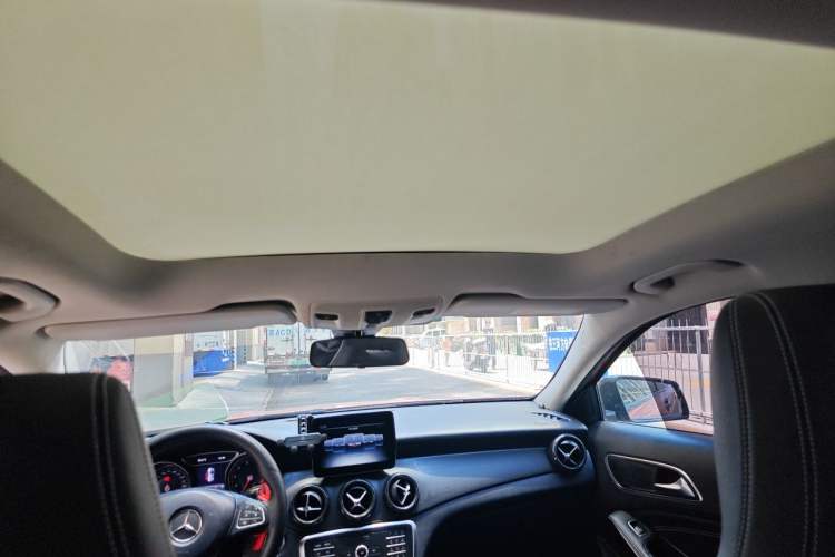 Used Mercedes-Benz GLA 2018 GLA 200 Sport Edition Headliner