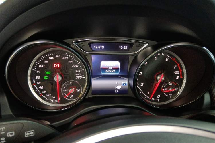 Used Mercedes-Benz GLA 2018 GLA 220 4MATIC Sport Edition Instrument Cluster