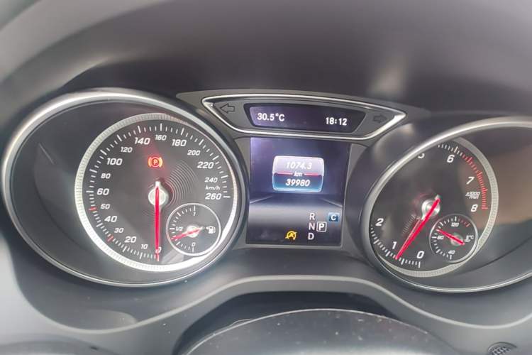 Used Mercedes-Benz GLA 2018 GLA 220 4MATIC Sport Edition Instrument Cluster