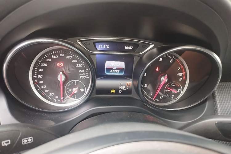Used Mercedes-Benz GLA 2018 GLA 220 4MATIC Sport Edition Instrument Cluster