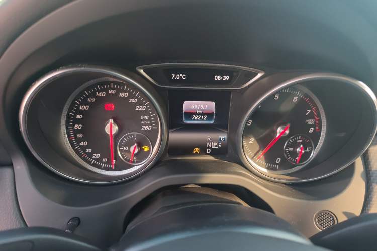 Used Mercedes-Benz GLA 2018 GLA 220 4MATIC Sport Edition Instrument Cluster