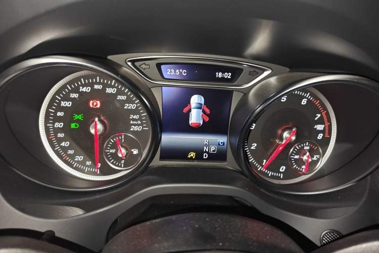 Used Mercedes-Benz GLA 2018 GLA 200 Sport Edition Instrument Cluster