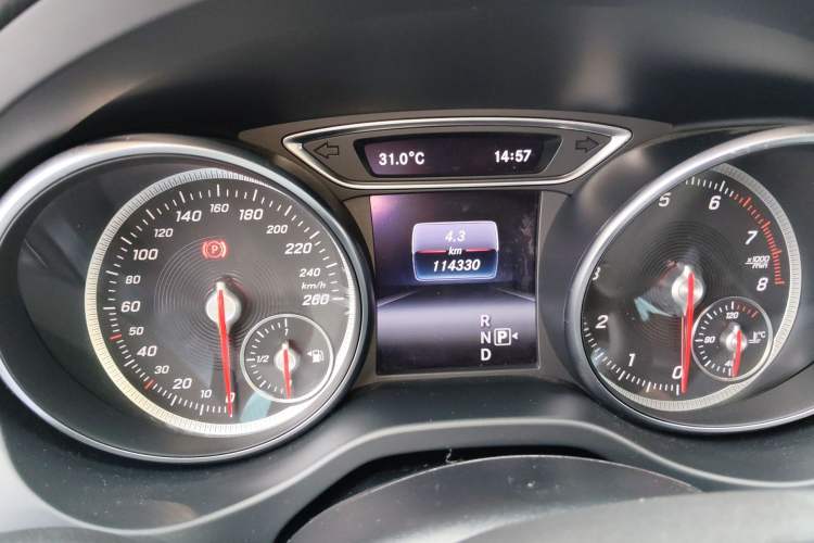 Used Mercedes-Benz GLA 2018 GLA 200 Sport Edition Instrument Cluster