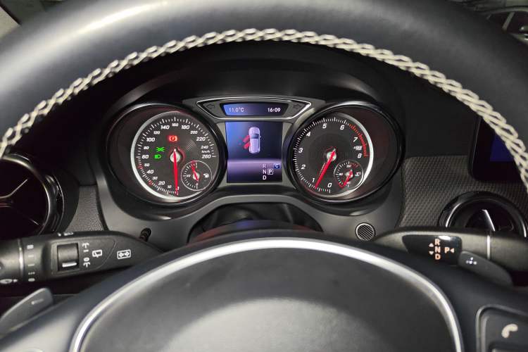 Used Mercedes-Benz GLA 2018 GLA 200 Sport Edition Instrument Cluster