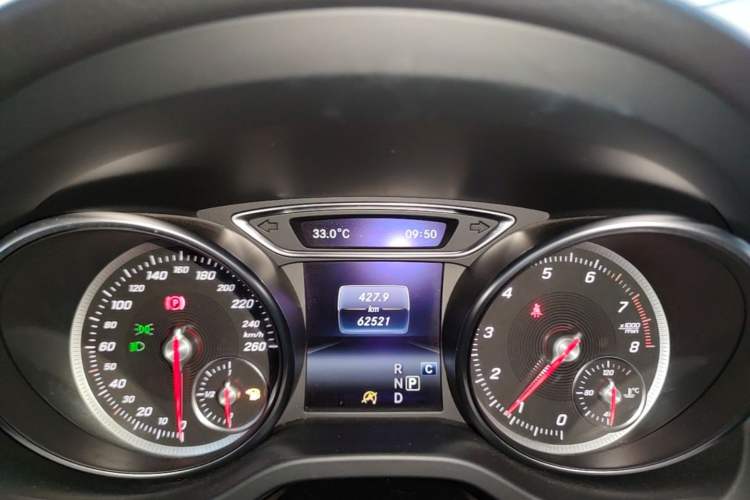 Used Mercedes-Benz GLA 2018 GLA 200 Sport Edition Instrument Cluster