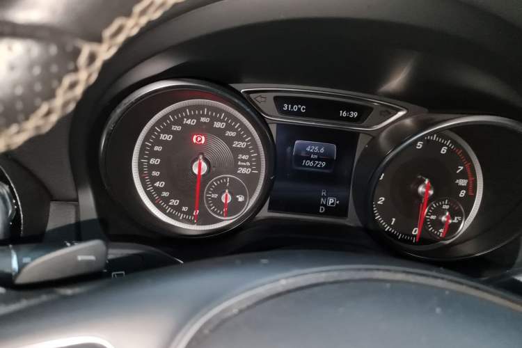 Used Mercedes-Benz GLA 2018 GLA 200 Fashion Model Instrument Cluster