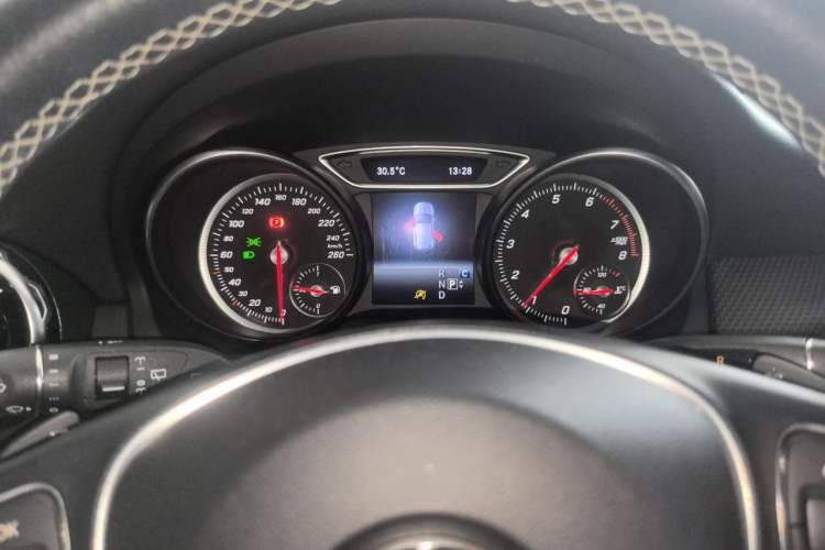Used Mercedes-Benz GLA 2018 GLA 200 Sport Edition Instrument Cluster