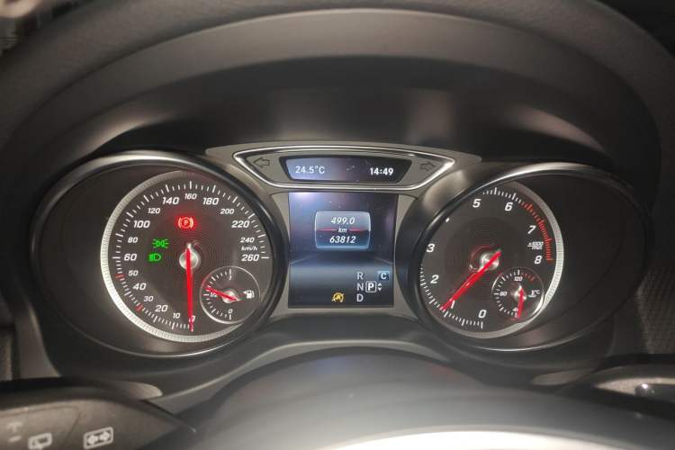 Used Mercedes-Benz GLA 2018 GLA 200 Fashion Model Instrument Cluster
