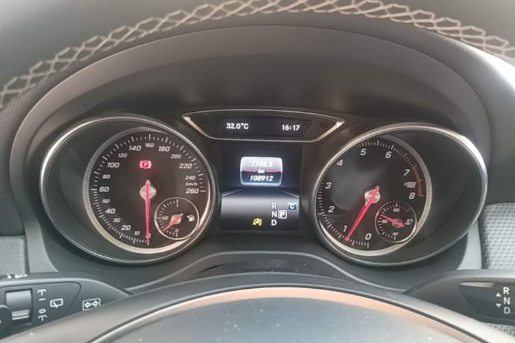 Used Mercedes-Benz GLA 2018 GLA 200 Sport Edition Instrument Cluster