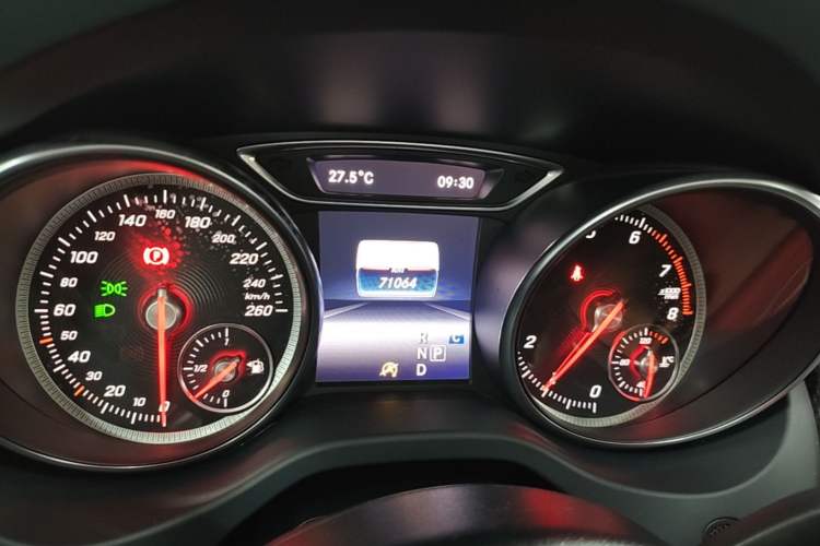 Used Mercedes-Benz GLA 2018 GLA 200 Fashion Model Instrument Cluster
