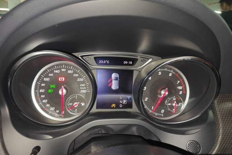 Used Mercedes-Benz GLA 2018 GLA 200 Fashion Model Instrument Cluster