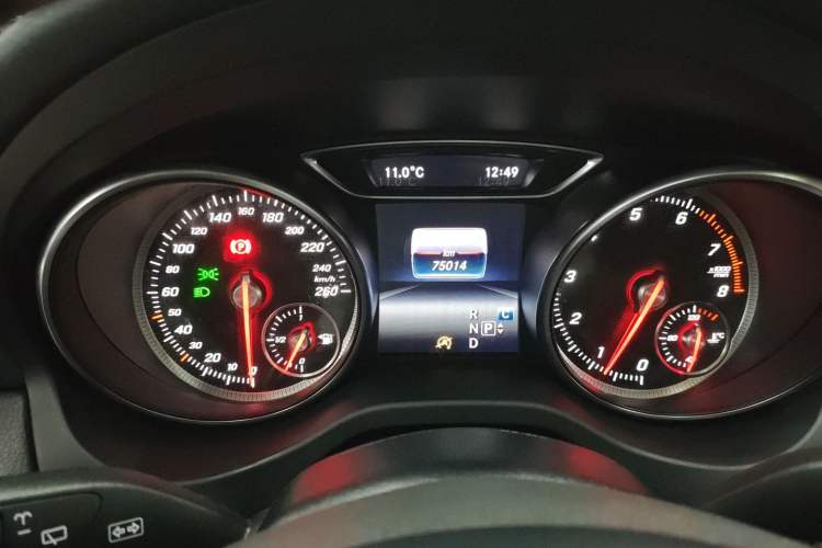 Used Mercedes-Benz GLA 2018 GLA 200 Fashion Model Instrument Cluster