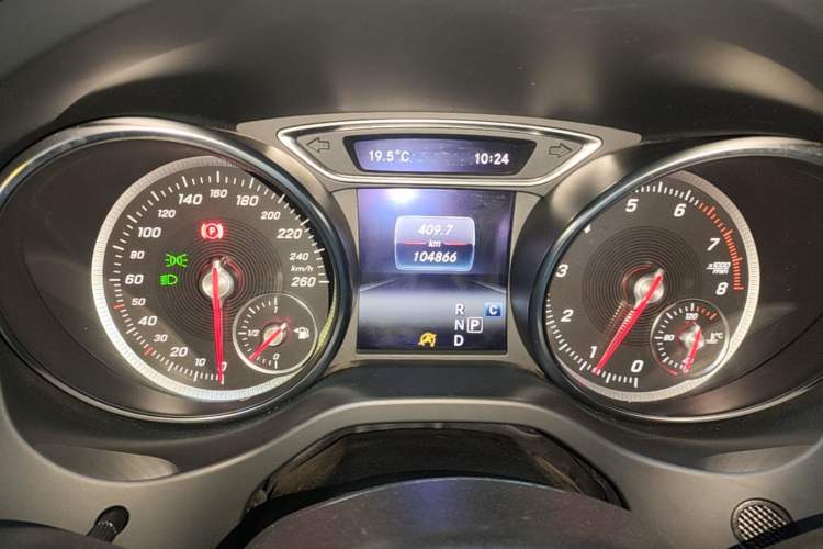 Used Mercedes-Benz GLA 2018 GLA 200 Sport Edition Instrument Cluster