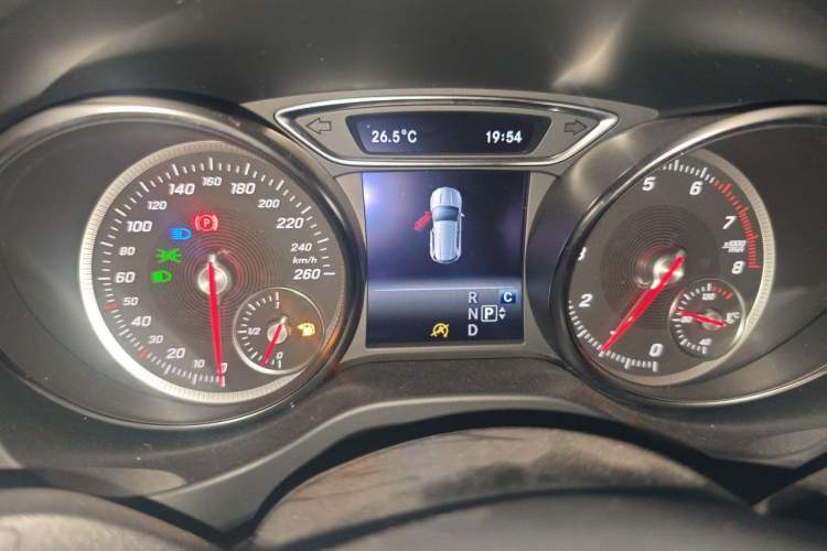 Used Mercedes-Benz GLA 2018 GLA 200 Sport Edition Instrument Cluster