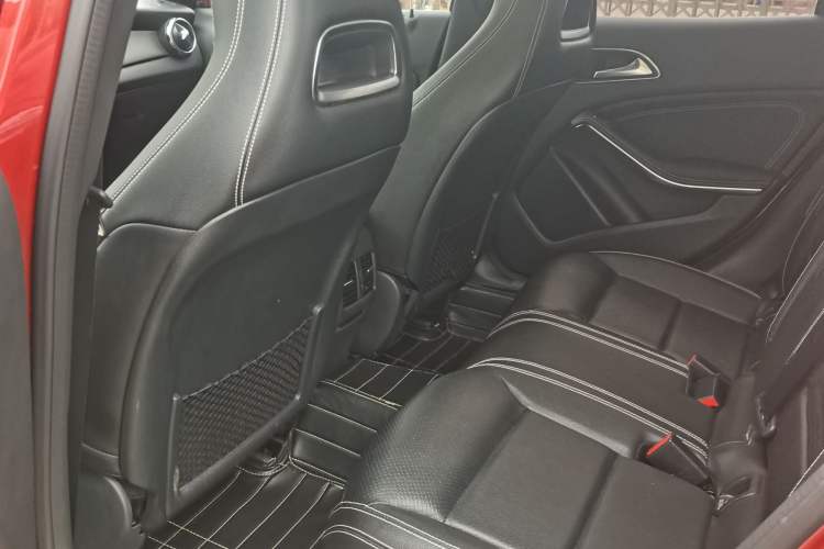 Used Mercedes-Benz GLA 2018 GLA 200 Sport Edition Interior 3