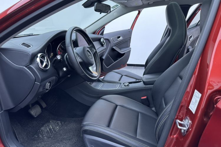 Used Mercedes-Benz GLA 2018 GLA 200 Fashion Model Interior 3